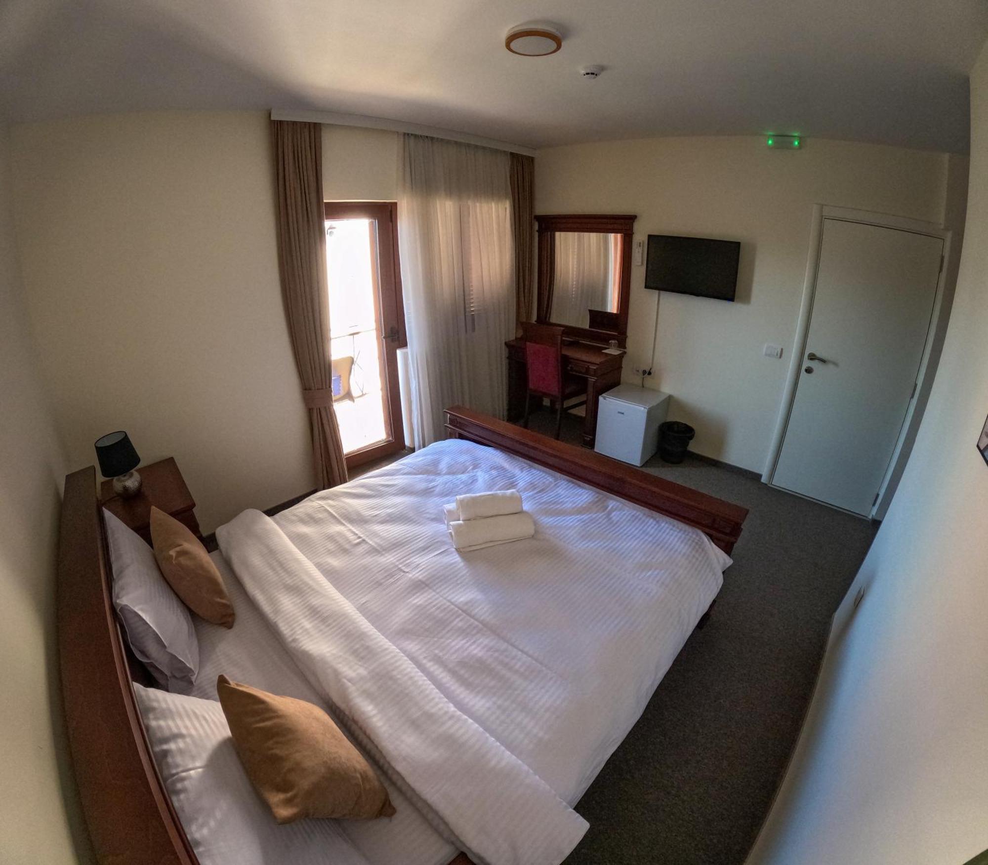 Motel Zeta Lux 미트로비처 외부 사진